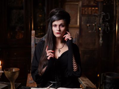 Билеты на Таро и сюрреализм: карты в искусстве и литературе (Сад им. Баумана) / Событие | Афиша | ИнфоТаймс