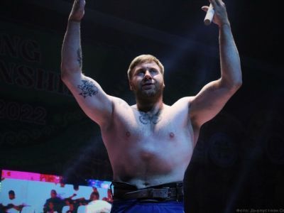 Первым из россиян заслуженным мастером спорта по мас-рестлингу стал Иван Галкин