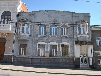 Здание церковного попечительства о бедных армянах Нахичевани-на-Дону