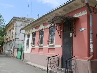 Мемориальное здание, где располагался Центральный Комитет чешско-словацкой социал-демократической партии и штаб чешско-словацкой Красной Армии