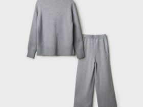 Комплект трикотажный для девочек: джемпер, брюки