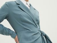 Платье мини с v-образным вырезом