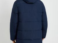 Утепленное пальто с воротником-стойкой