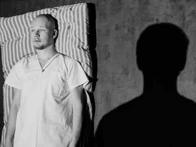 Билеты на Человек маленький (Курт) / Театр | Афиша | ИнфоТаймс