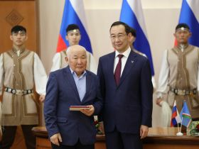 Госнаграды вручили якутянам в преддверии Дня республики