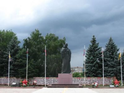 Скульптура "Родина-мать"