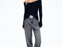 Чёрный джемпер в рубчик с асимметричным воротником Глория Джинс