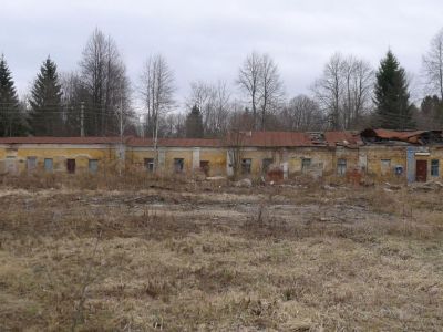 Хозяйственная постройка западная