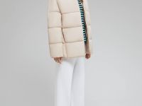 Стеганая куртка с капюшоном