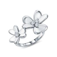 Серебряное кольцо с фианитами