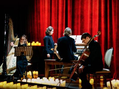 Рок-Хиты на Органе при Свечах..