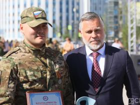 На главной площади Якутска чествовали ветеранов боевых действий