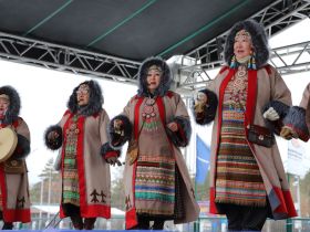 15 хозяйств и предприятий участвуют в ярмарке «Рыба Якутии — 2025»