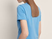 Футболка приталенного силуэта