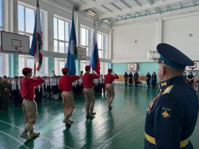 В школе №10 Якутска открылся профильный «полицейский класс»