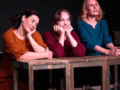 Стороною дождь