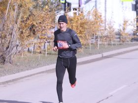Фоторепортаж: как прошел «Забег Олонхо» в Якутске