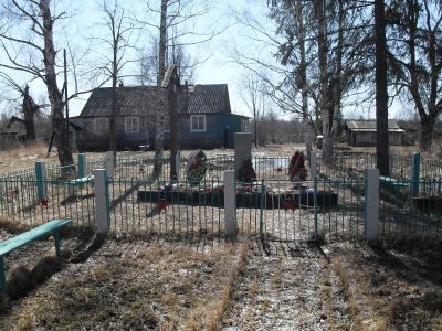 Братская могила советских воинов, погибших в годы Великой Отечественной войны