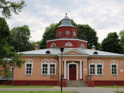 Мемориальный музей А. К. Толстого в с. Красный Рог