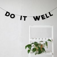 Гирлянда "DO IT WELL"