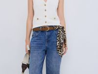 Вязаный жилет на пуговицах, Белый