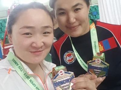 Монгольский мас-рестлинг открыт для всего мира