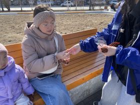 Георгиевские ленточки начали раздавать в Якутске