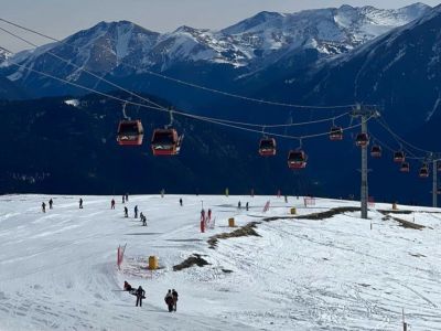 Жители Якутии на каникулах отдыхали на горнолыжных спусках