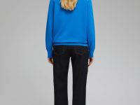 Джемпер с v-образным вырезом