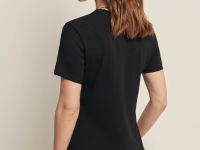 Футболка приталенного силуэта