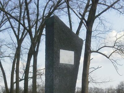 Братская могила красноармейцев, погибших в годы гражданской войны