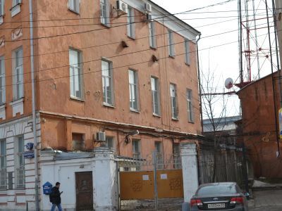 Флигель служебный