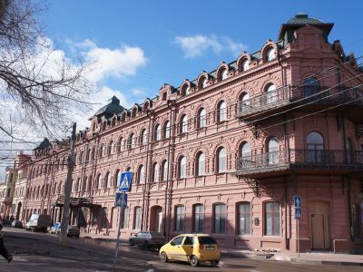 Дом Смирнова В.И. с гостиницей «Большая Московская»