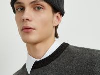 Вязаная шапка