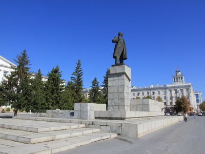 Памятник В.И.Ленину