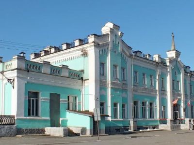 Здание железнодорожного вокзала
