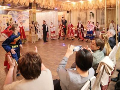 Я, ты, он, она – вместе дружная семья!