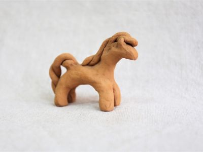 Лошадка из глины (Дом народного творчества)
