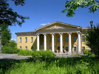 Здание заводского госпиталя