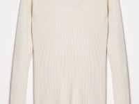 Джемпер приталенного силуэта с округлым вырезом