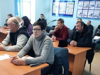 В Нижнем Бестяхе грузополучатели обсудили ситуацию по организации вывоза грузов