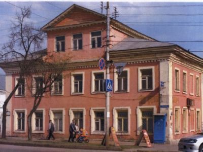 Дом Серебрянниковых