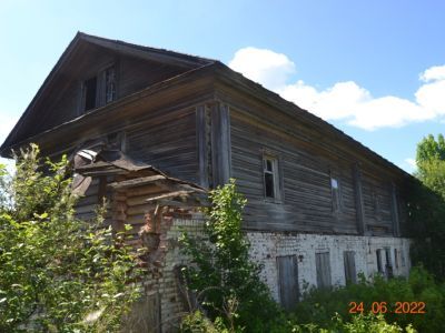 Корпус для скотниц и прачек