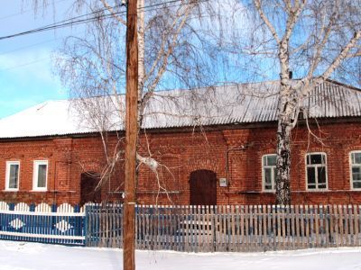 Дом крестьянина Факеева с лавкой