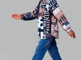 Куртка текстильная с полиуретановым покрытием для мальчиков (ветровка)