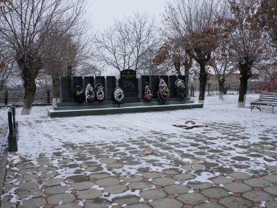 Братская могила