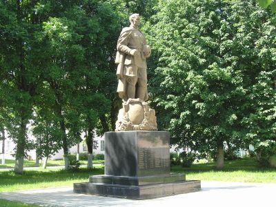 Братская могила воинов Советской Армии, погибших в 1944 г.