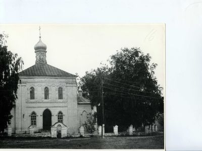 Ограда с двумя воротами и калиткой Никольской церкви