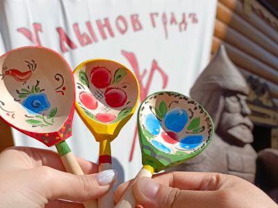 Билеты на Расписываем деревянную ложку в технике вятской домовой росписи (Музей истории Хлынова) / Событие | Афиша | ИнфоТаймс
