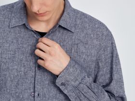 Рубашка из льна с длинным рукавом